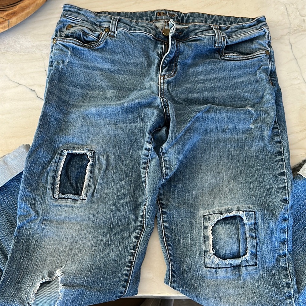 Kut from the Kloth Relaxed Boyfriend Jeans in Faded Blue